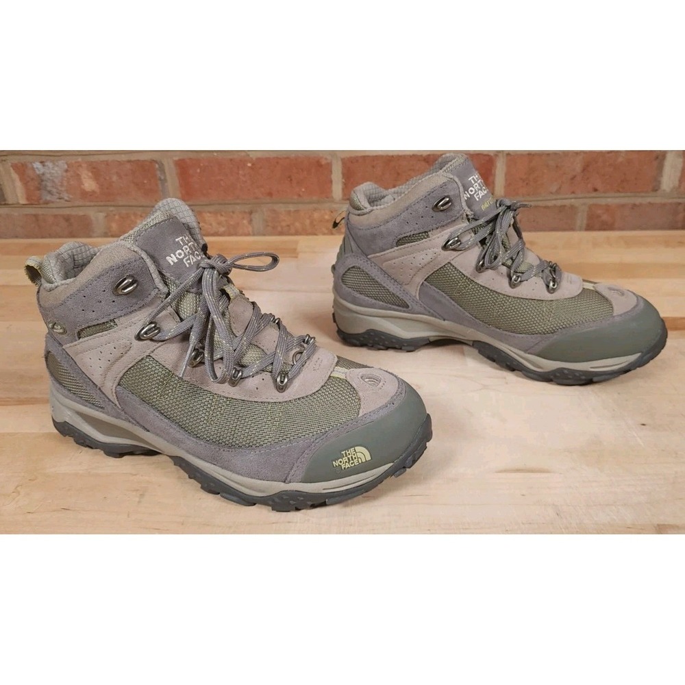 The North Face Waterproof Hiking Boots Womens 9M Taupe 200-Gram Insulated